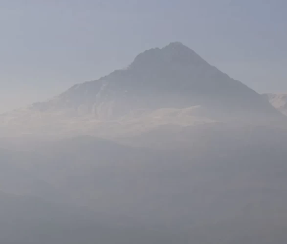 Sis Iğdır’ı esir aldı! Tekelti Dağı gözden kayboldu