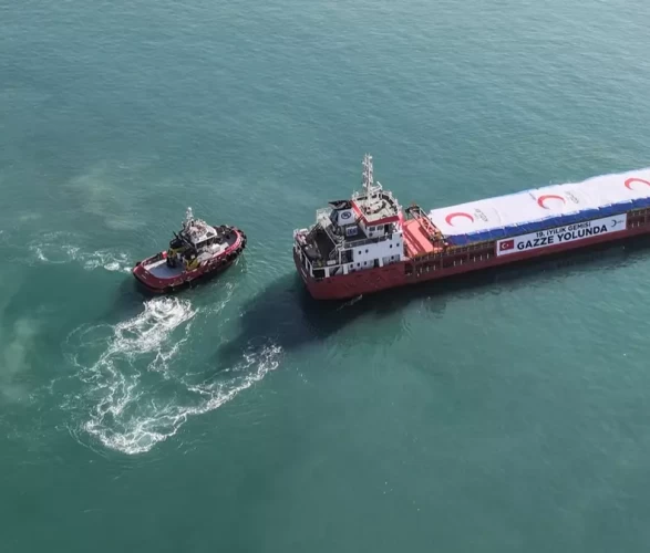 Kızılay'ın 19. Gazze ''İyilik Gemisi'' dualarla yola çıktı