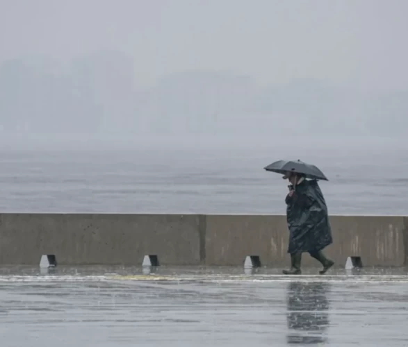 Yağış Karadeniz ve Doğu’da etkili, iç kesimlerde soğuk