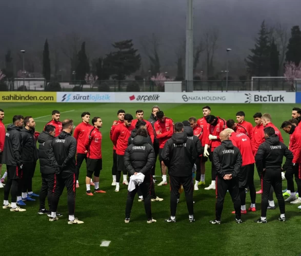 A Milli Takım, Romanya maçı öncesi antrenman yaptı! Hedef Dünya Kupası