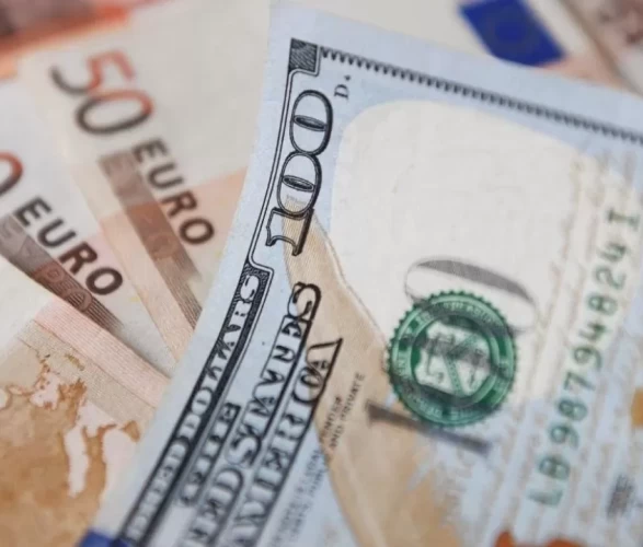 Dolar 44,31 seviyesinde 'Hürmüz' nöbetinde!