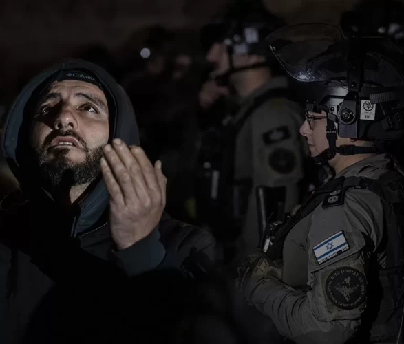 İsrail, Kadir Gecesi’nde de Mescid-i Aksa’yı Müslümanlara kapattı