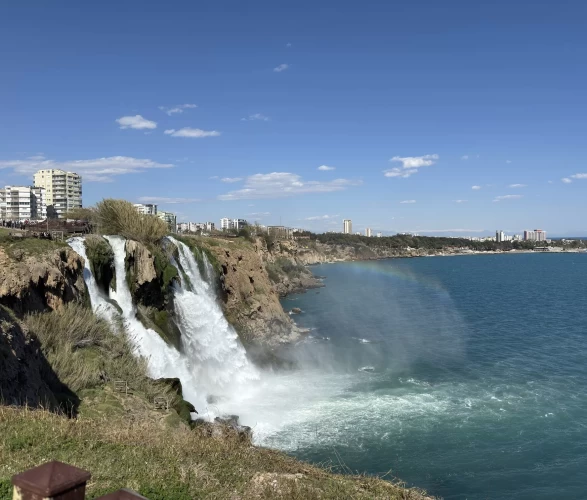 Düden Şelalesi'nde gökkuşağı muhteşem görüntüler sundu!