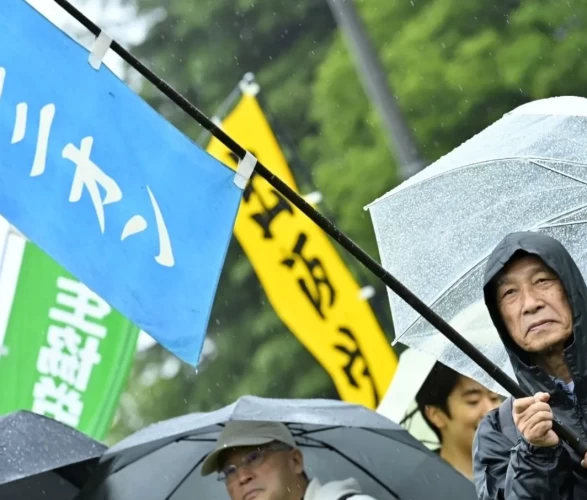 Tokyo sokakları sırılsıklam ama kararlı! 97. May Day mitinginde binlerin sesi yükseldi!