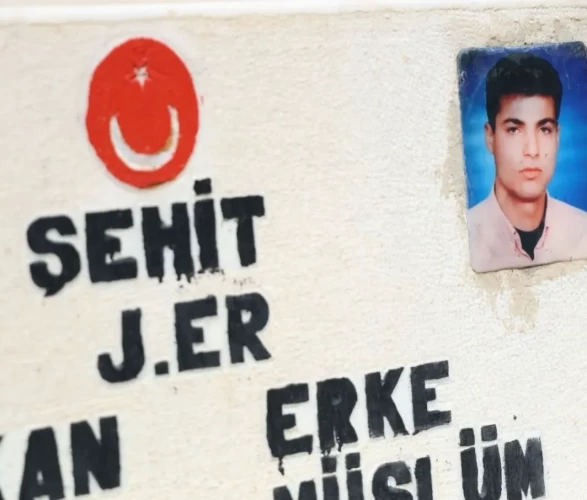 Şehitlikte bayram ibadeti sırasında yürek dağlayan sözler!