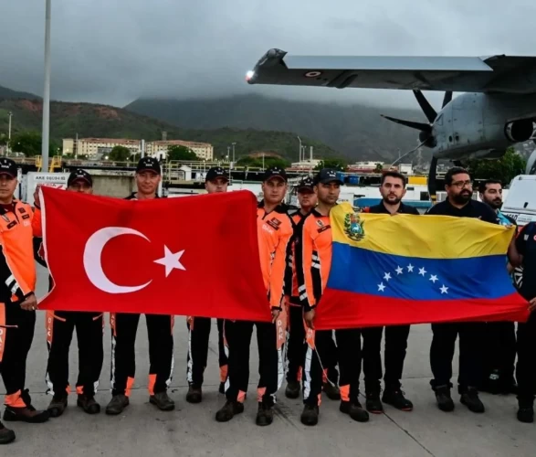 Deprem bölgesine Türkiye'den destek! AFAD, UMKE ve TSK Venezuela'da