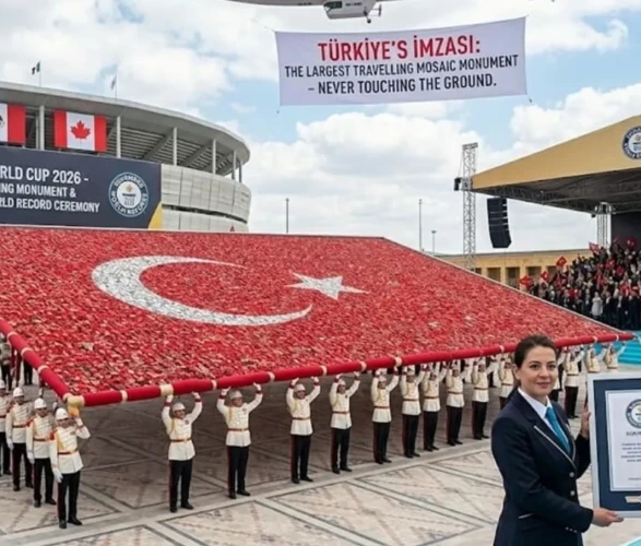 'Ölümsüz Bayrak' ile milyonlarca Türk tek fotoğrafta buluşuyor