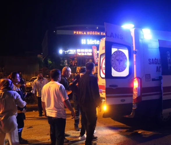 Kastamonu’da zincirleme kaza: Yardım etmeye çalışanlara çarptı, 6 yaralı