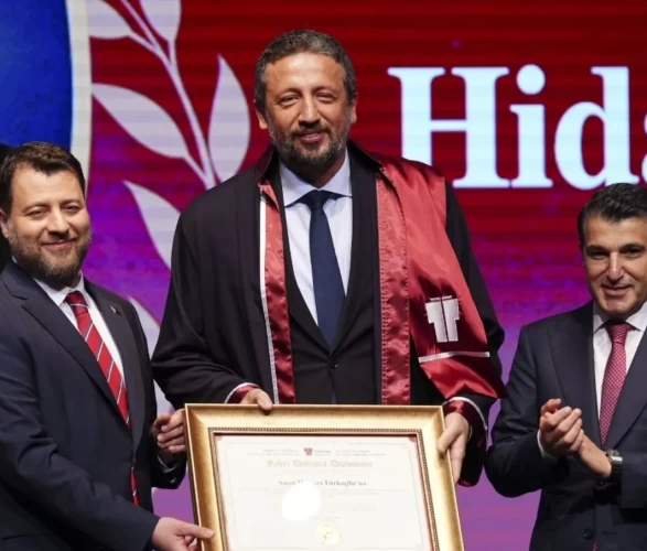 Hidayet Türkoğlu'na İstanbul Topkapı Üniversitesi'nden fahri doktora ünvanı!