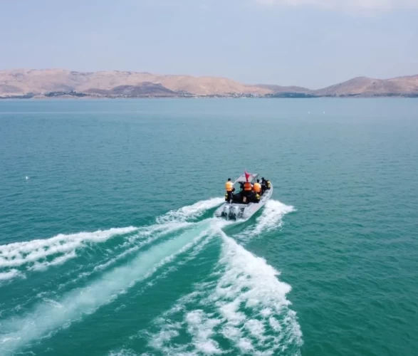 Elazığ'da Hazar Gölü'nün altında tarihi keşif!