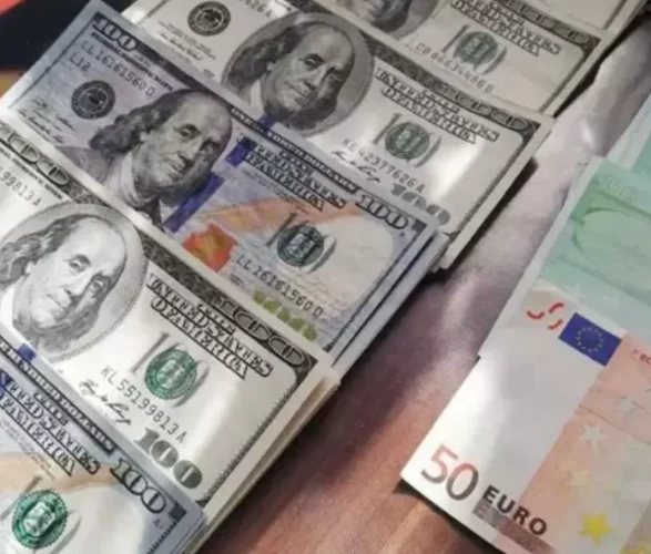 Dolar ve avro haftaya yükselişle başladı