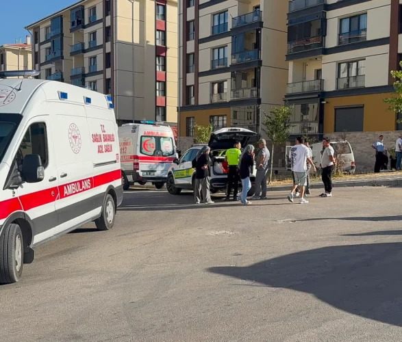 Eskişehir’de otomobil ile kamyonet çarpıştı: 6 yaralı