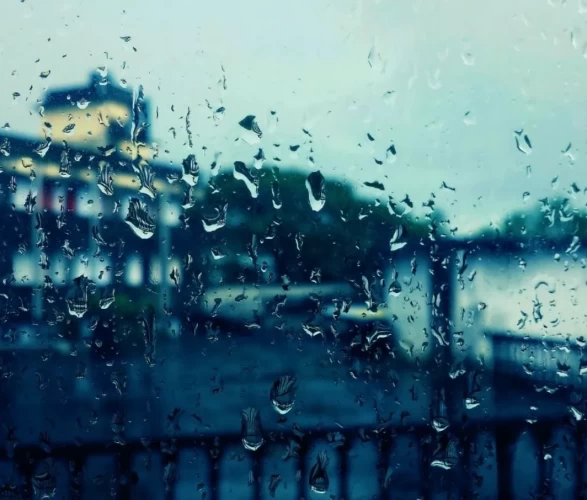 Meteoroloji uyardı: İstanbul ve Bursa'ya sağanak, Karadeniz'de kuvvetli yağış! Rüzgar fırtına şiddetinde
