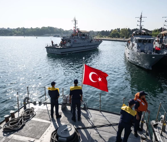 Deniz Harp Okulunda milli gurur: Geleceğin subayları böyle yetişiyor