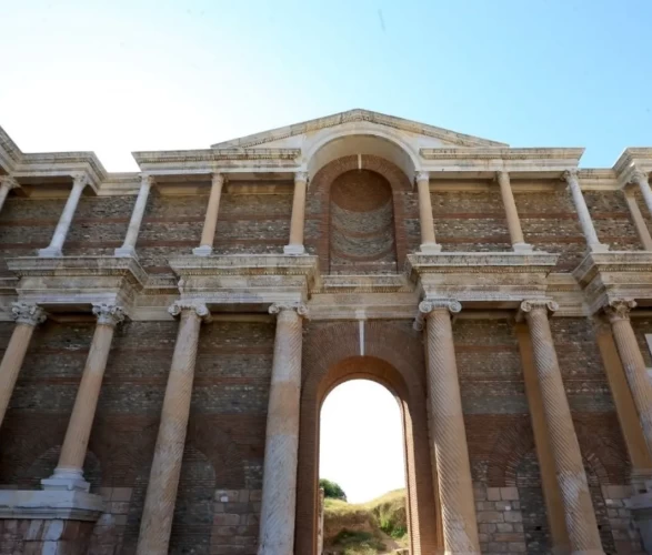 Sardes Antik Kenti'ne 7 ayda 60 bin ziyaretçi