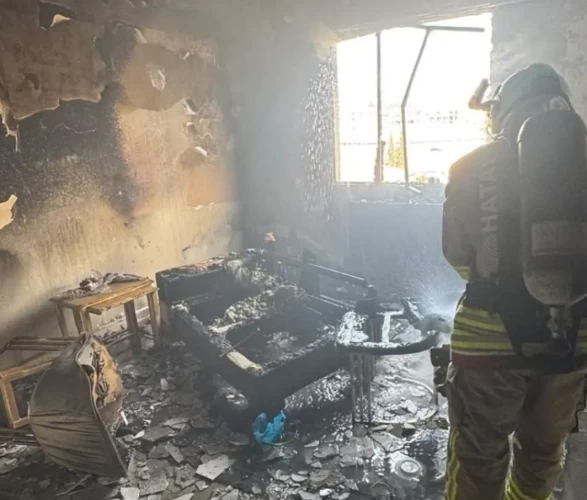 Antakya'da evde çıkan yangın korkuttu!