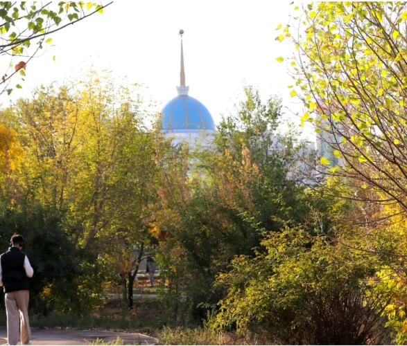 Astana sonbahar renklerine büründü