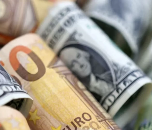Dolar ve avro güne nasıl başladı?