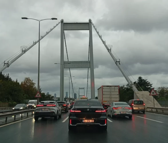 İstanbul’da yağmur trafiği vurdu