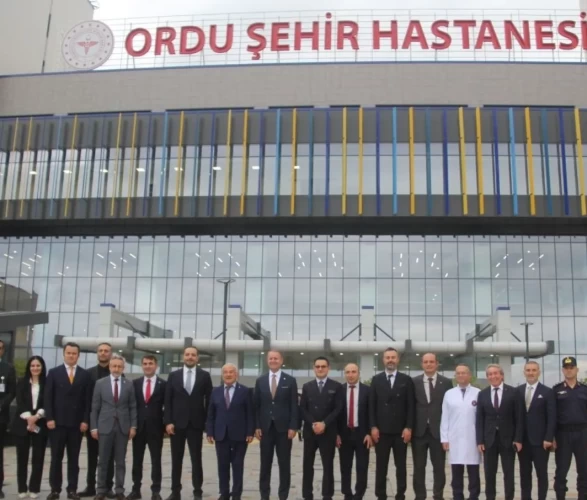 1200 yataklı Şehir Hastanesi hasta kabulüne başladı