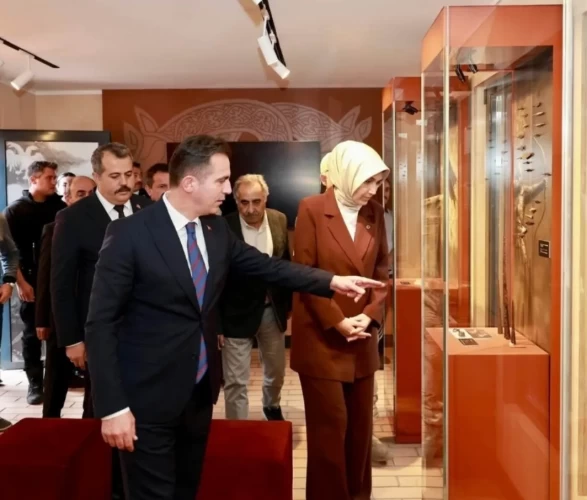 Bakan Yardımcısı Yiğitbaşı Ahlat'ta ecdadı yad etti!
