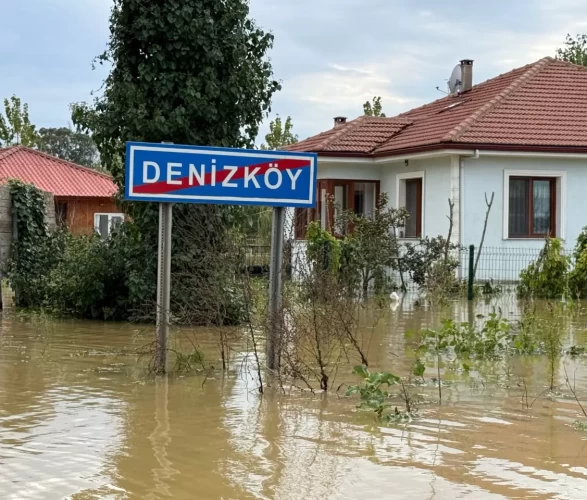 Sakarya'da sağanak sonrası Acarlar Longozu'nda su seviyeleri alarm veriyor!