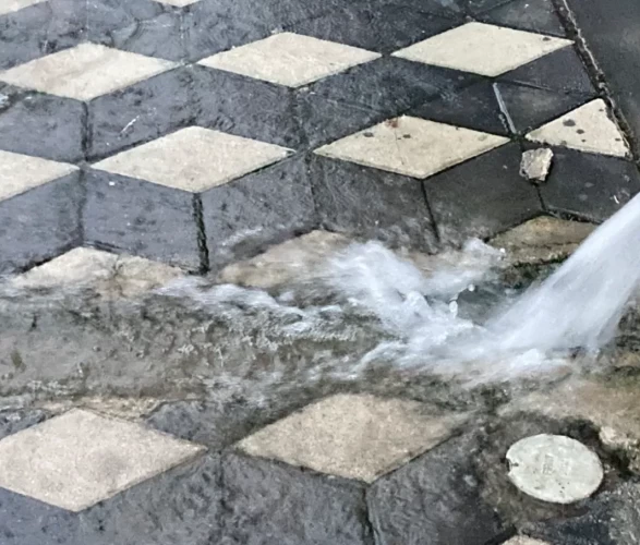 Mersin’de sağanak etkisini artırdı