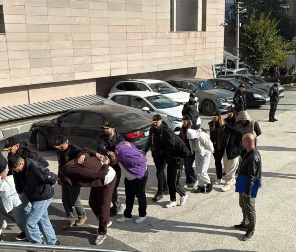 Eskişehir merkezli 5 ilde fuhuş operasyonu
