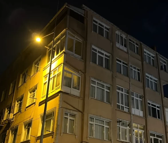 Eyüpsultan'daki 5 katlı bina kapatıldı