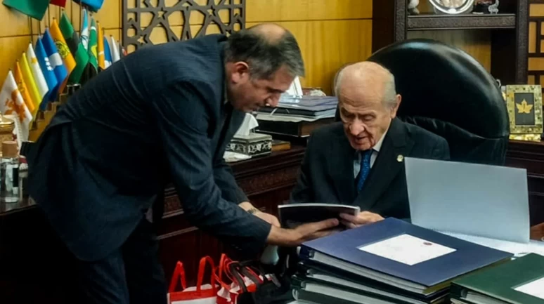 MHP Samsun İl Başkanı Mucur'dan, Devlet Bahçeli’ye özel sunum