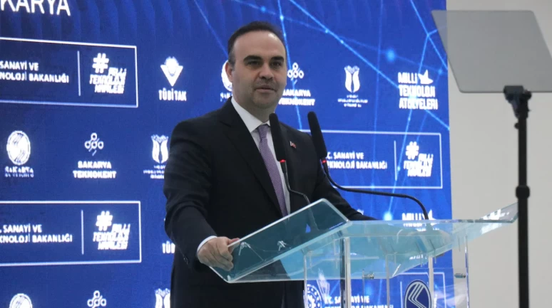 Savunma sanayiinde ezber bozan dönüşüm! Bakan Kacır’dan teknolojide Türkiye Yüzyılı vurgusu