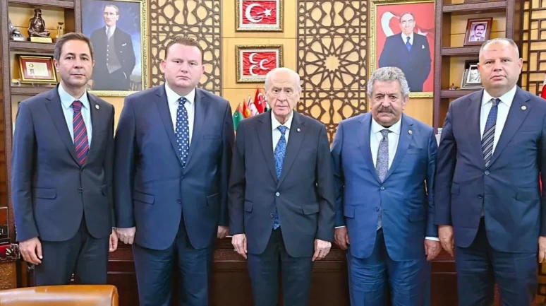 MHP'nin 120 sayfalık terörsüz Türkiye raporu Meclis'te!