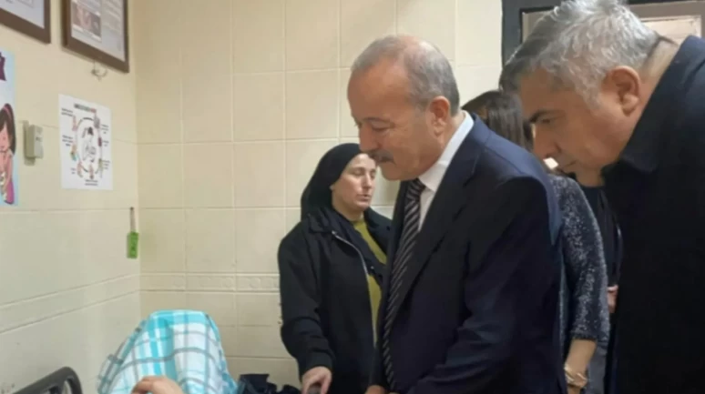 Afyonkarahisar’da zincirleme kaza! MHP Milletvekili Mehmet Taytak hastaneye koştu