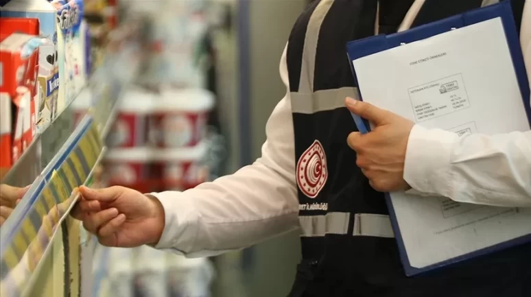 Fahiş fiyata rekor ceza! Zincir marketler ve AVM’ler için milyonluk yaptırım