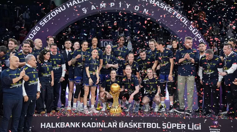 Galatasaray'a şans vermeyen Fenerbahçe, şampiyonluğunu ilan etti