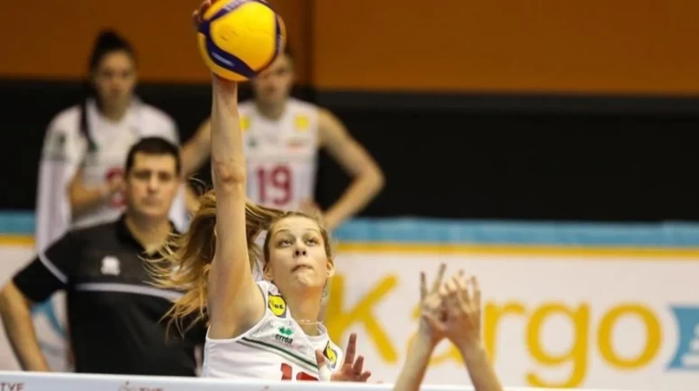 Camilla Weitzel kimdir, kaç yaşında? Eczacıbaşı'ndan flaş transfer
