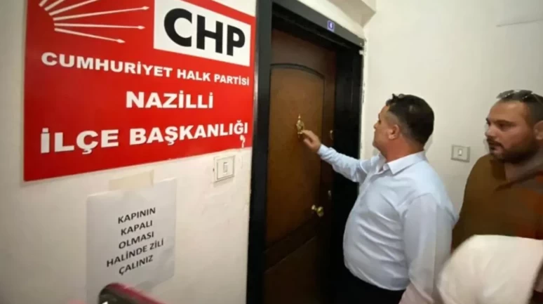 CHP Nazilli İlçe Başkanlığı'nda devir teslim krizi: Kapı açılmadı