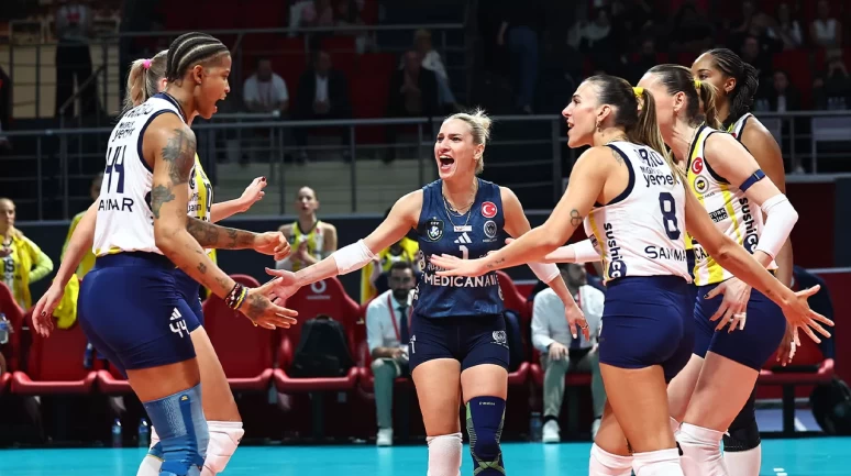Fenerbahçe'den filedeki derbide müthiş geri dönüş