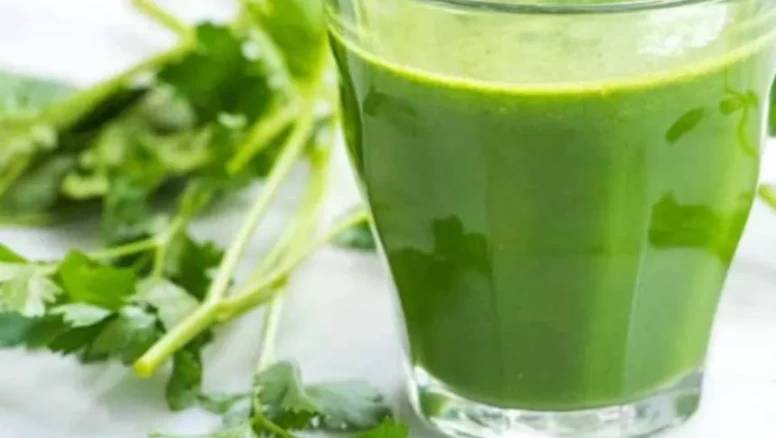 Günde bir bardakla göbek yağlarına veda edin!