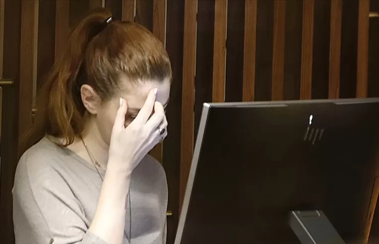 Migreninizin sebebi yedikleriniz olabilir! Bu besinler baş ağrısı yapıyor