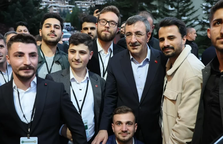 Cumhurbaşkanı Yardımcısı Yılmaz'dan "TÜGVA İl Üniversite Yönetimleri Kampı" paylaşımı