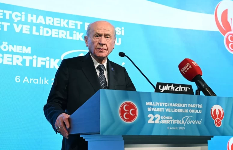 Siyaset ve Liderlik Okulu 22. dönem mezunlarını verdi! Lider Bahçeli: Bizler birer mum yaktık, meşale gibi yanma sırası sizde