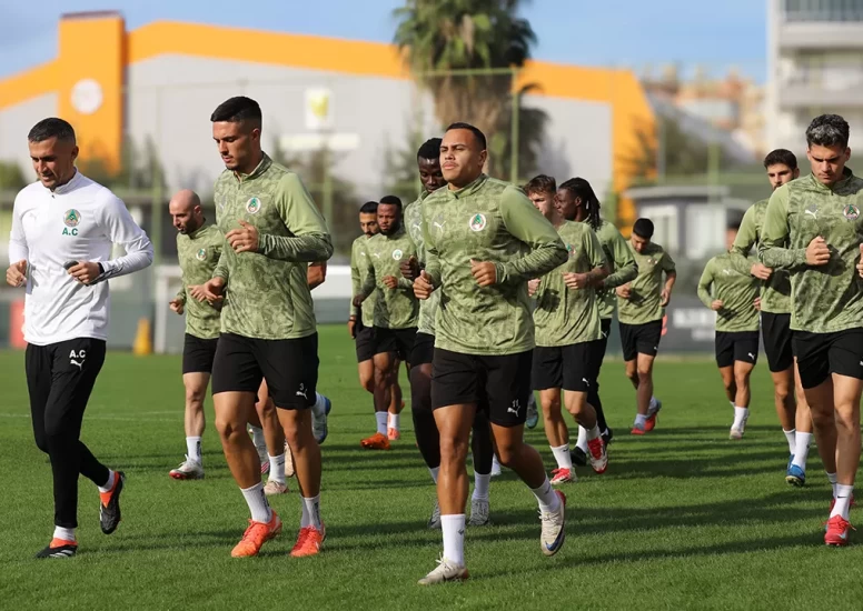 Alanyaspor, Çorum FK maçı hazırlıklarını tamamladı