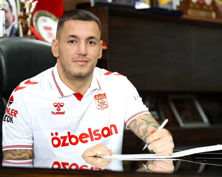 Rey Manaj yeniden Sivasspor’da