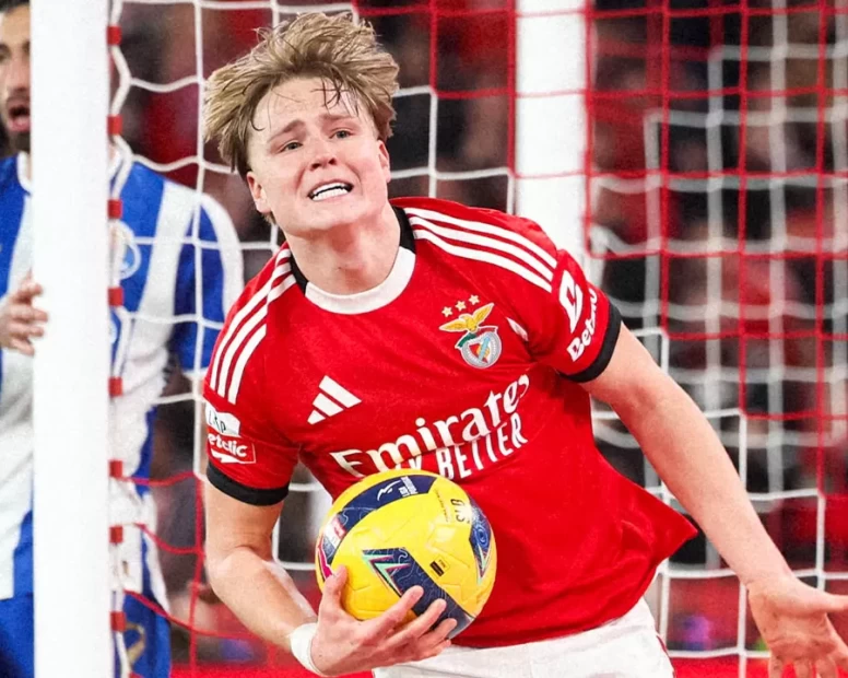 Benfica, derbide 2-0'dan geri döndü