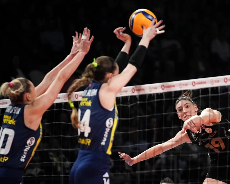 Sultanların savaşı son maça kaldı! Fenerbahçe'den müthiş geri dönüş