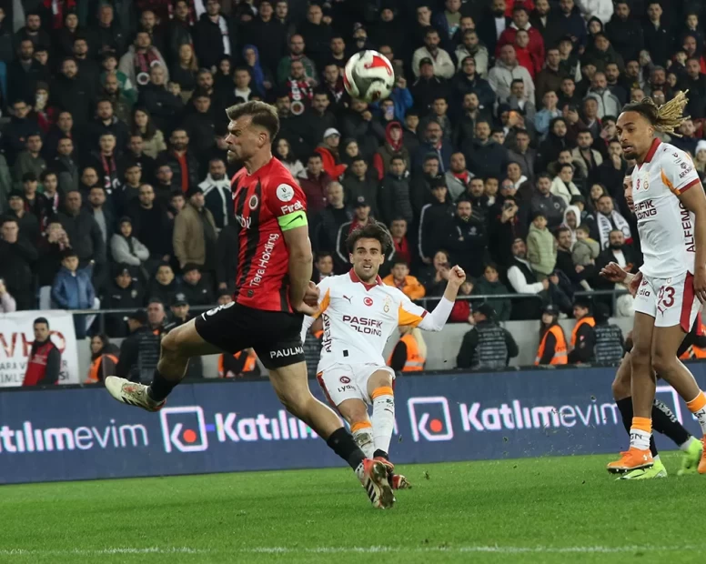 Galatasaray'da Yunus Akgün gol sayısını 6 yaptı!