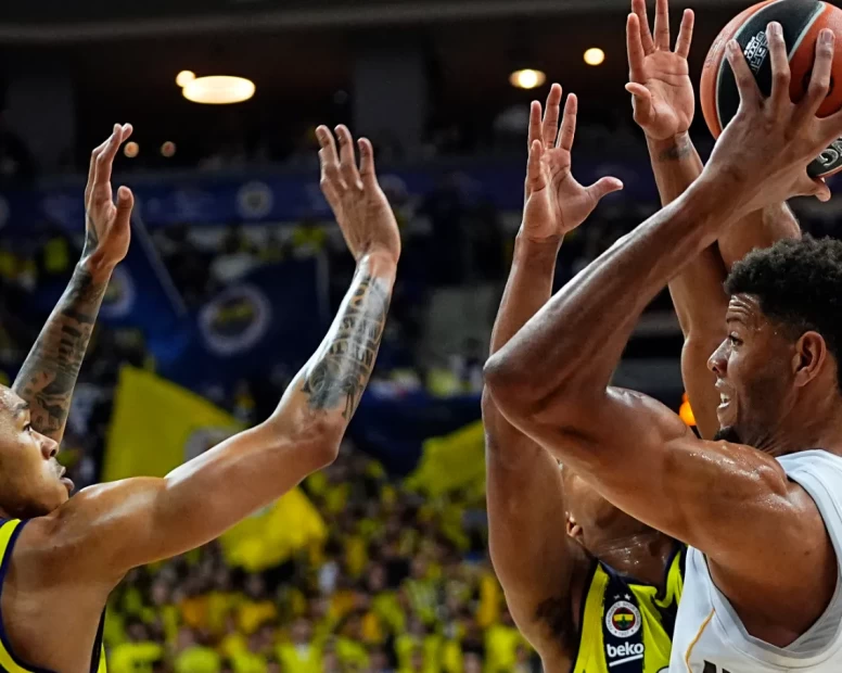 Fenerbahçe evinde kayıp: Real Madrid son çeyrekte fişi çekti