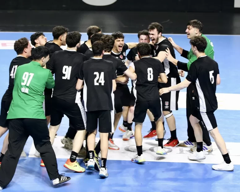 Genç Erkeklerde Beşiktaş Türkiye Şampiyon'u oldu