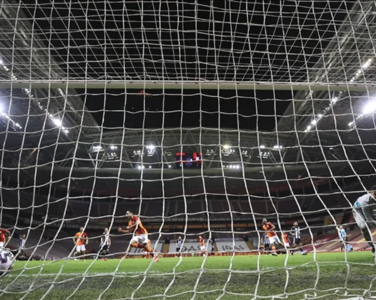 Haftalık futbol maratonu Salı akşamıyla devam ediyor